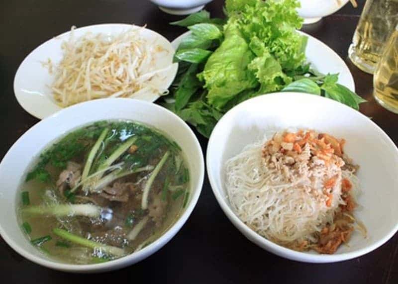 Phở khô Kon Tum là món ăn đặc trưng nên thử dù chỉ một lần